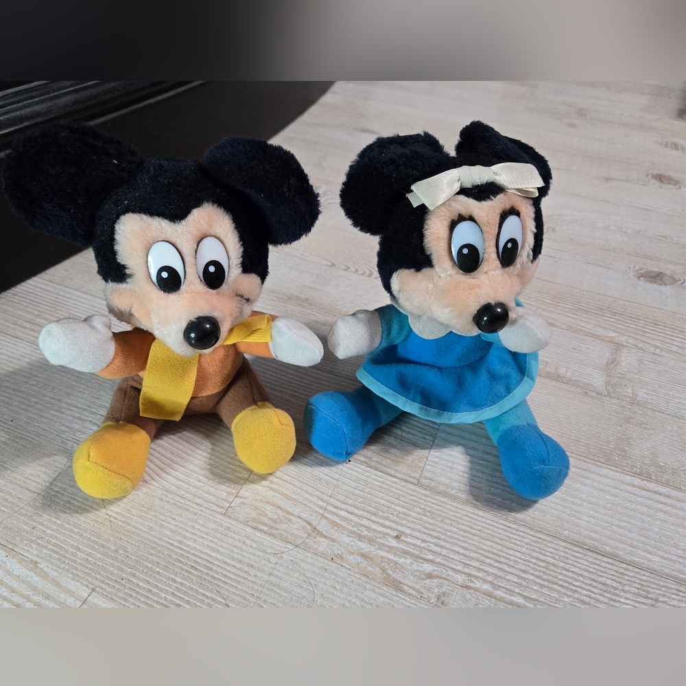 Vintage 1980s Mickey & Minnie Mouse Plush